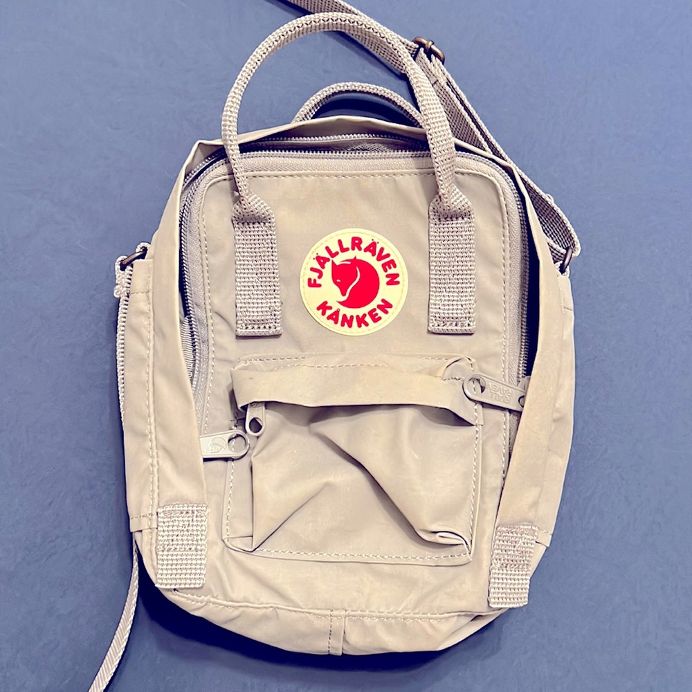 Fjallraven Kanken Mini Crossbody
